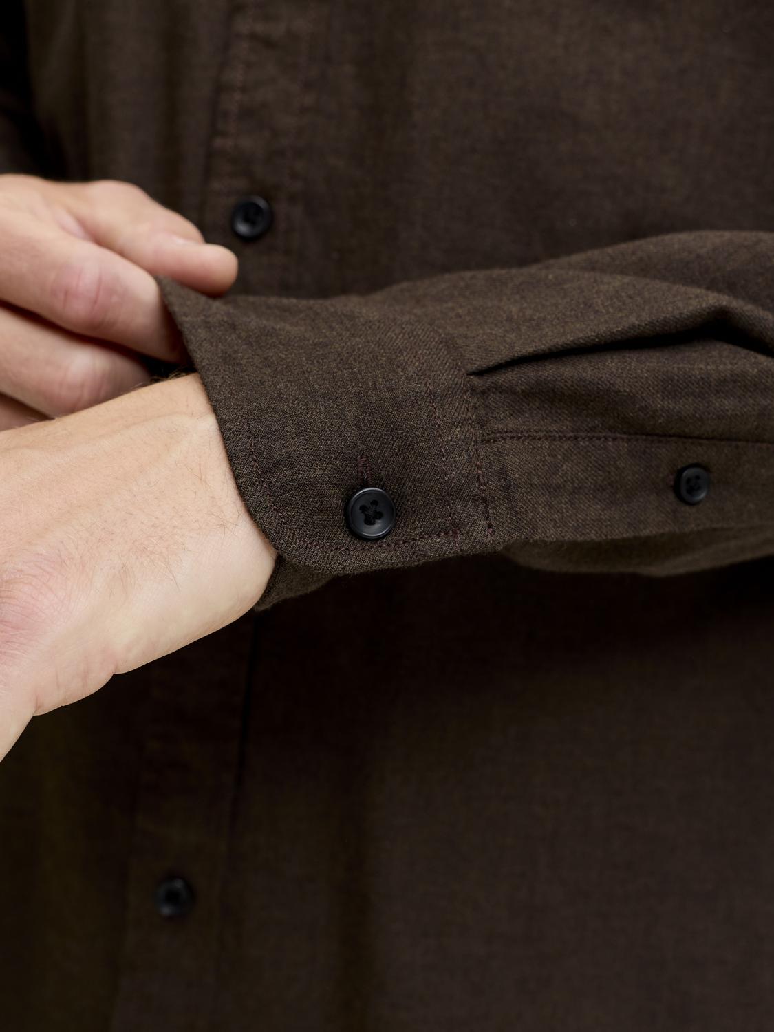model_shot-detail